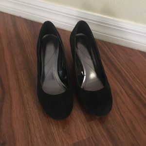 Women’s Merona wedge heel shoes